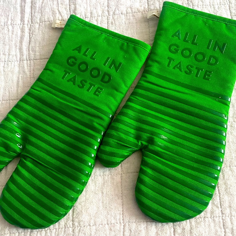 Brand New Kate Spade Mittens!